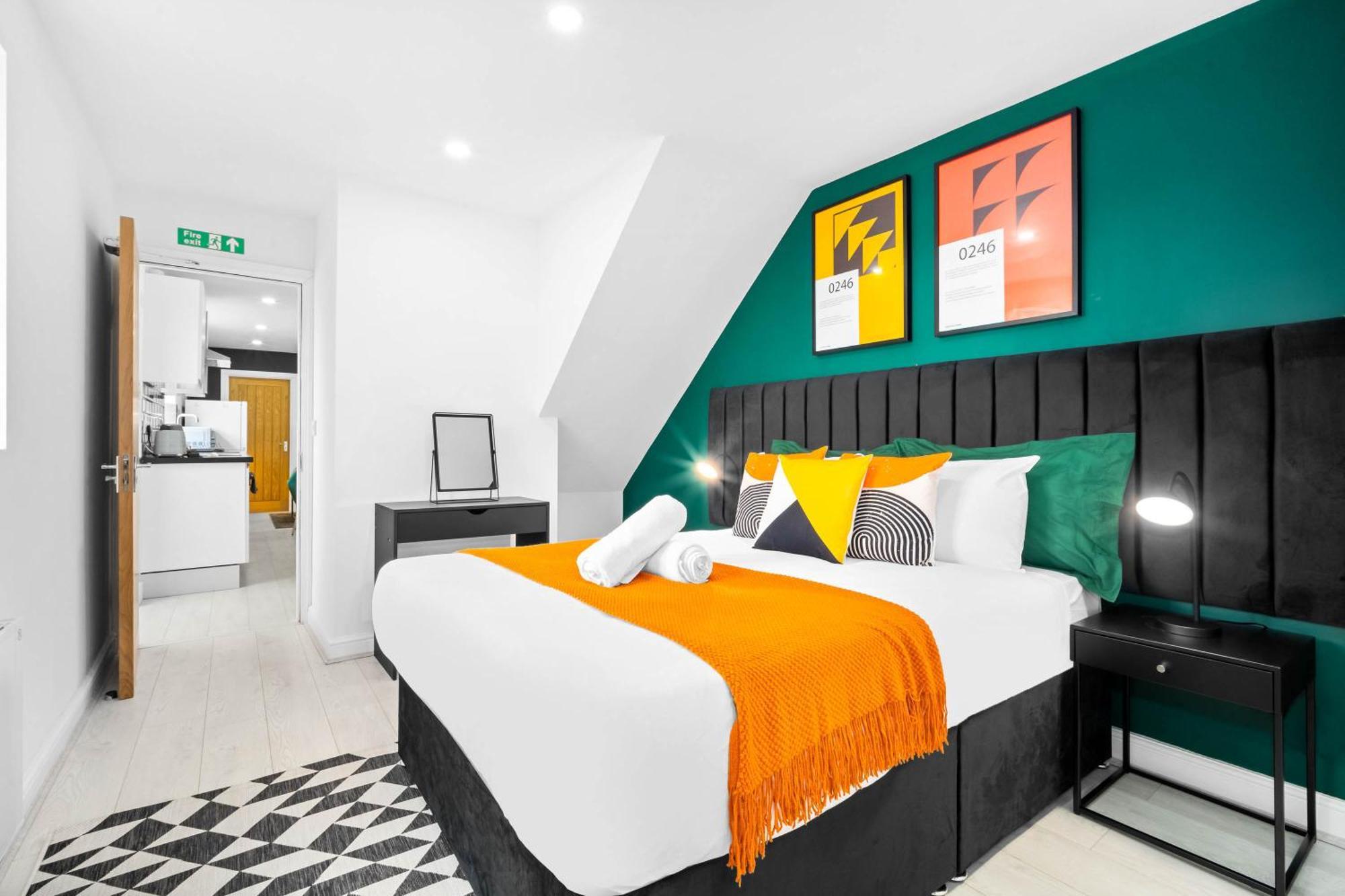 Luxury 3 Bedroom Apartment - Terrace - Near City Centre - Wifi - Smart Tv 1Mr Birmingham Esterno foto