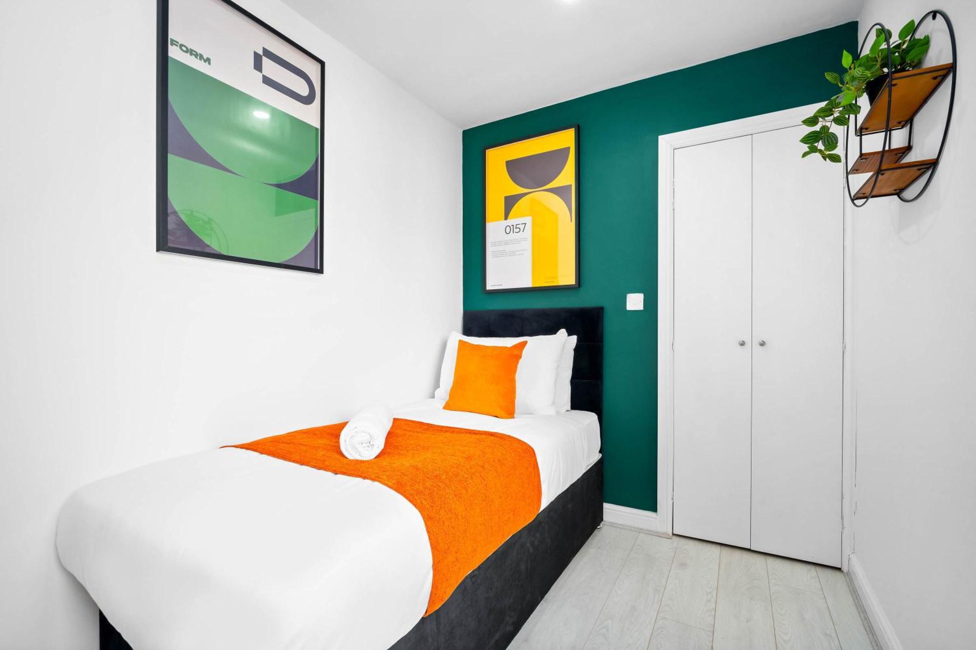 Luxury 3 Bedroom Apartment - Terrace - Near City Centre - Wifi - Smart Tv 1Mr Birmingham Esterno foto